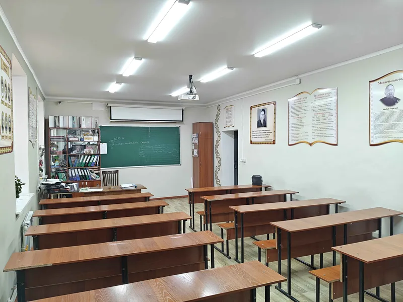 KYRGYZ LANGUAGE AND LITERATURE CLASSROOM №104 — фотография 1