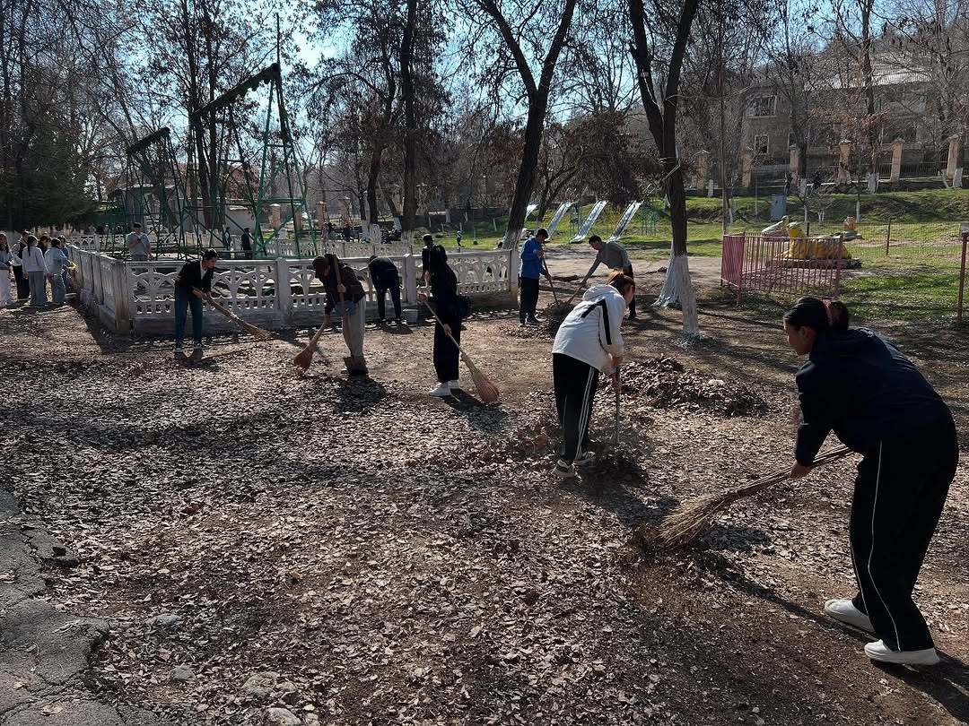 Преподаватели и студенты Центрально-Азиатского колледжа за чистый и зеленый г. Майлуу-Суу (14/15.03.2025) post thumbnail image