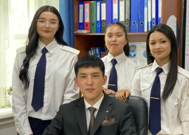 Студенты ЦАК приняли онлайн участие в межвузовской научно-практической конференции, посвящённой 5 Мая Дню Конституции КР (30.04.2025).