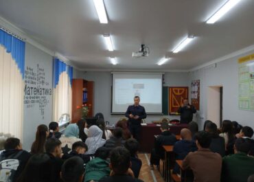 "Телефондук алдамчылыктын натыйжалары: акча жоготуу жана жеке маалыматтын коркунучу" аттуу темада жолугушуу өткөрүлдү (22.10.2025-ж).